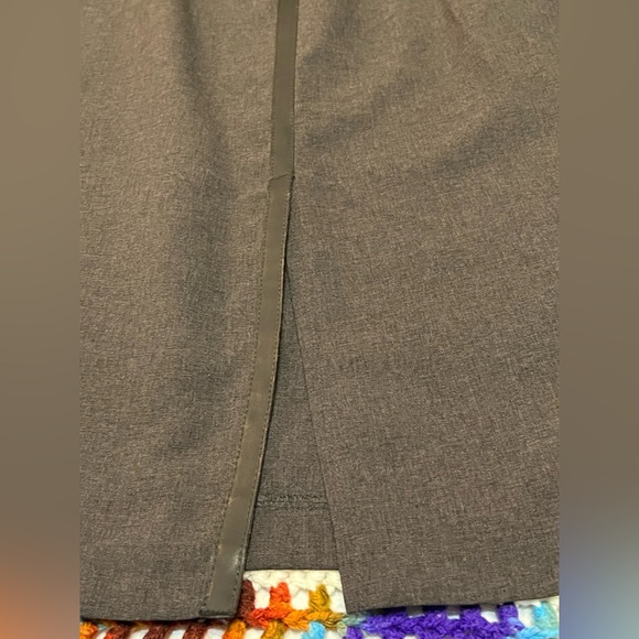 🥇 NY&Co. Grey Tuxedo Midi Leather Trim - Picture 9 of 11
